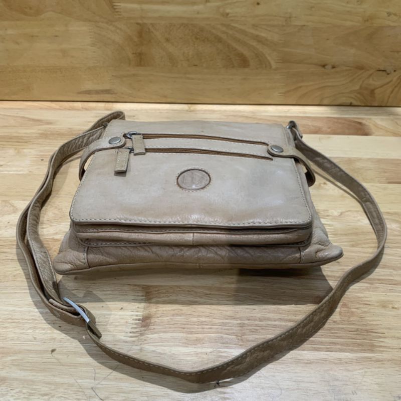 Túi đeo chéo nam nữ da mộc secondhand  18201122