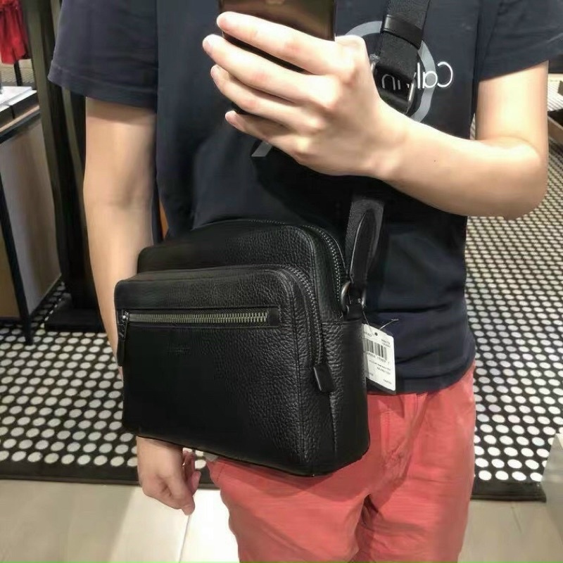 Túi Đeo Chéo Coach West Camera