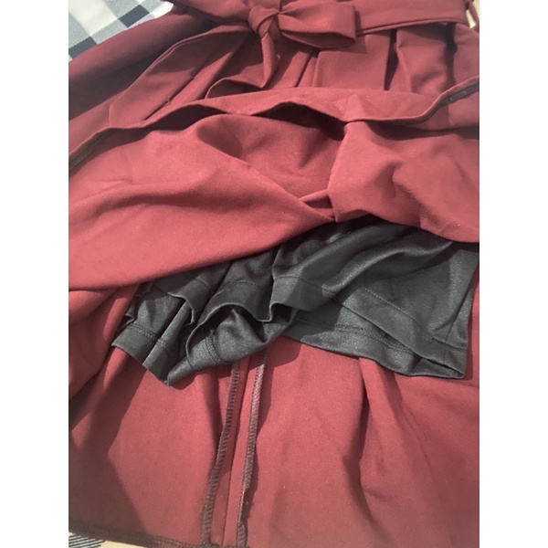 Váy đi tiệc đỏ