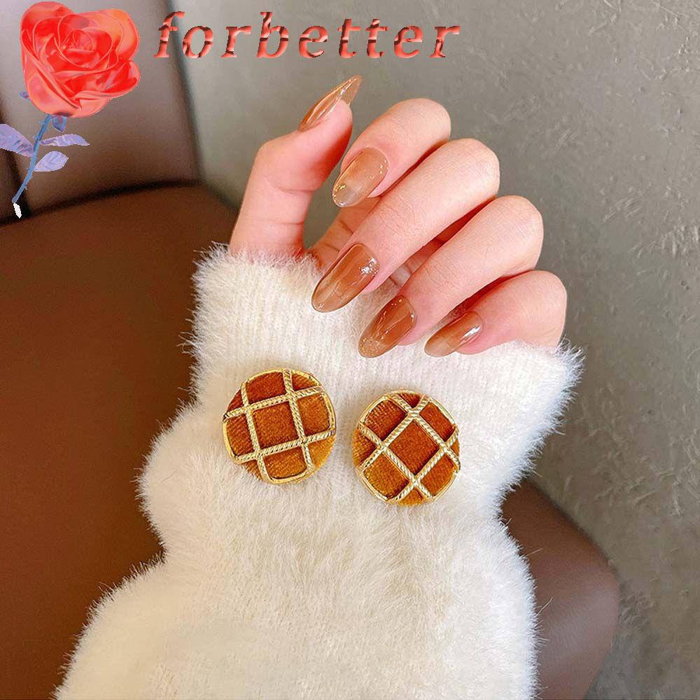 Khuyên tai tròn cổ điển họa tiết caro thời trang phong cách