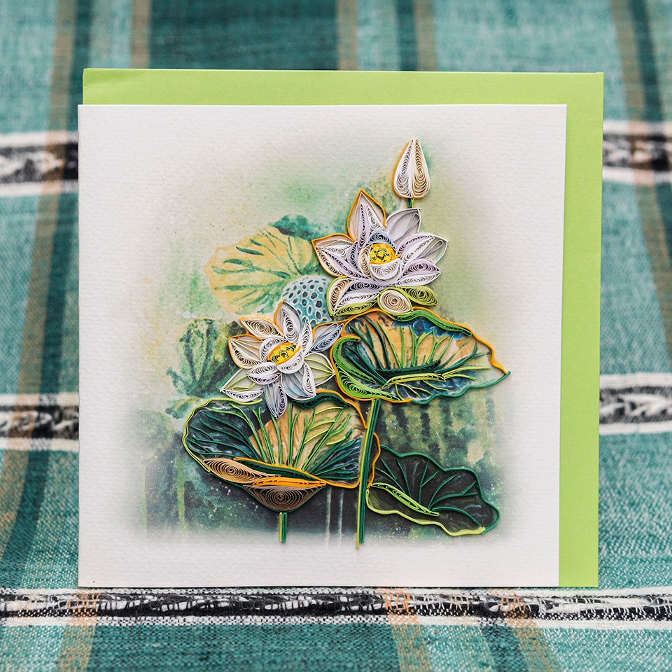 Thiệp Giấy Xoắn Hoa Sen