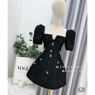 Váy tacta xếp ly ngực đính đá