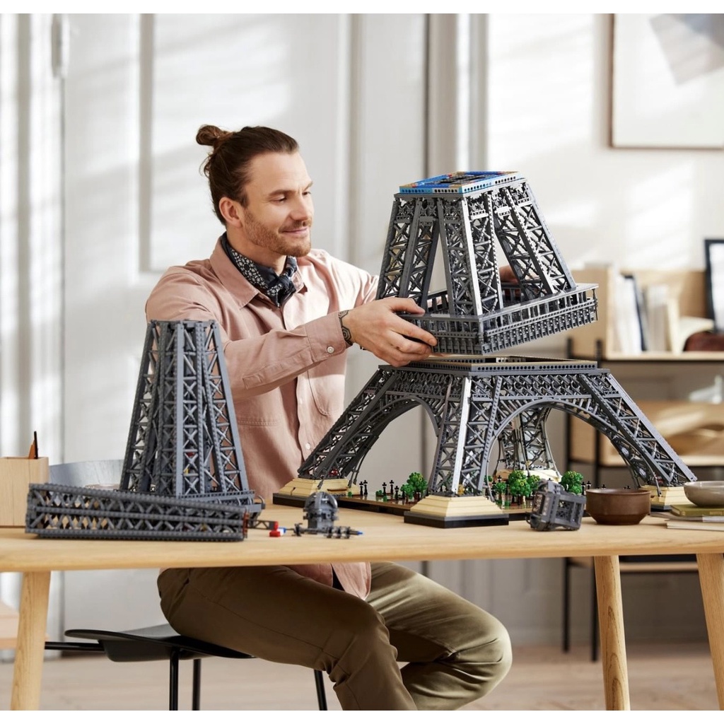 Siêu phẩm LEGO 10307