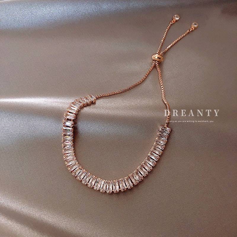 Vòng Tay Đính Đá Zircon Hình Hoa Đơn Giản Độc Đáo Phong Cách Hàn Quốc Cho Bạn Gái