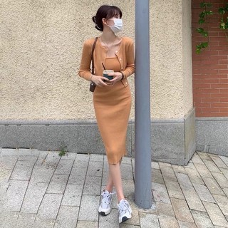 Set áo cardigan len kèm váy hai dây dáng dài body siêu tôn dáng