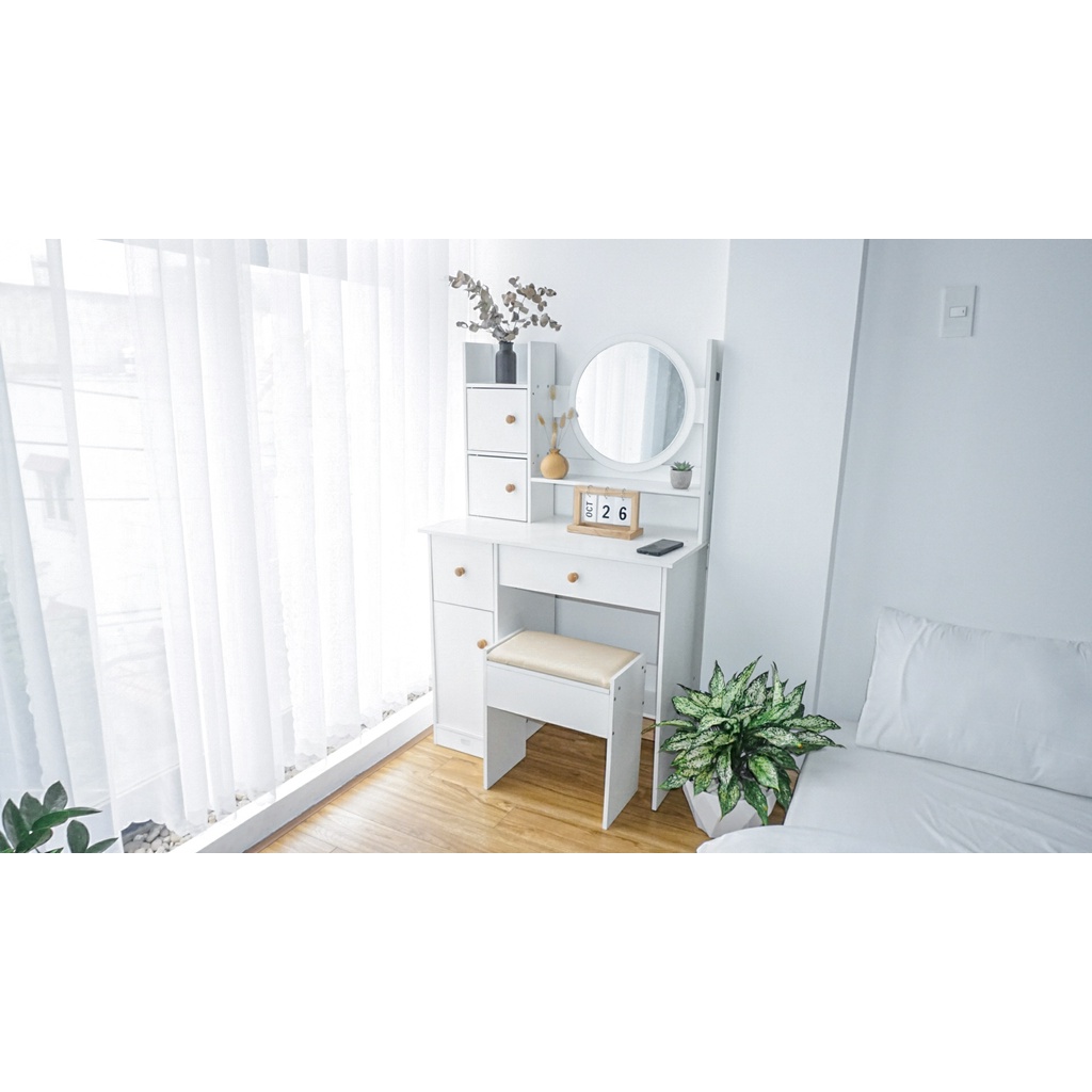 Bàn trang điểm thiết kế gương tròn Tâm House HX-MK34