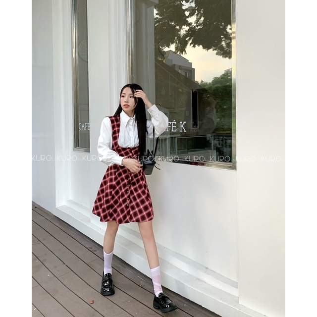 Đầm yếm ghi lê style hàn quốc shop có bán lẻ sơ mi phối cùng như hình
