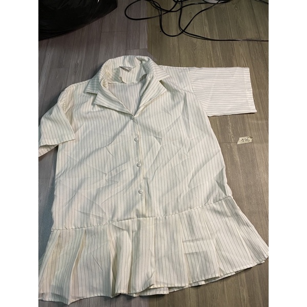 2hand đầm kiểu trắng hiệu size L mã 176