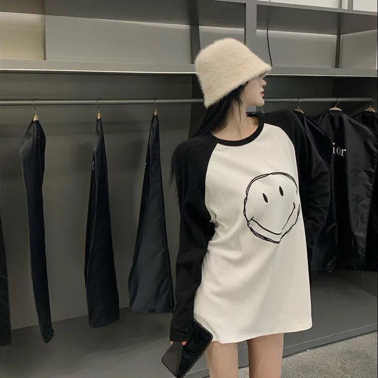 Áo thun Mặt báo đeo kính dài tay đen trắng CELINA BOUTIQUE