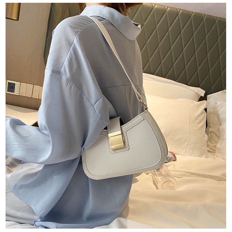 Túi xách đeo chéo kiểu dáng đơn giản thời trang cho nữ IELGY