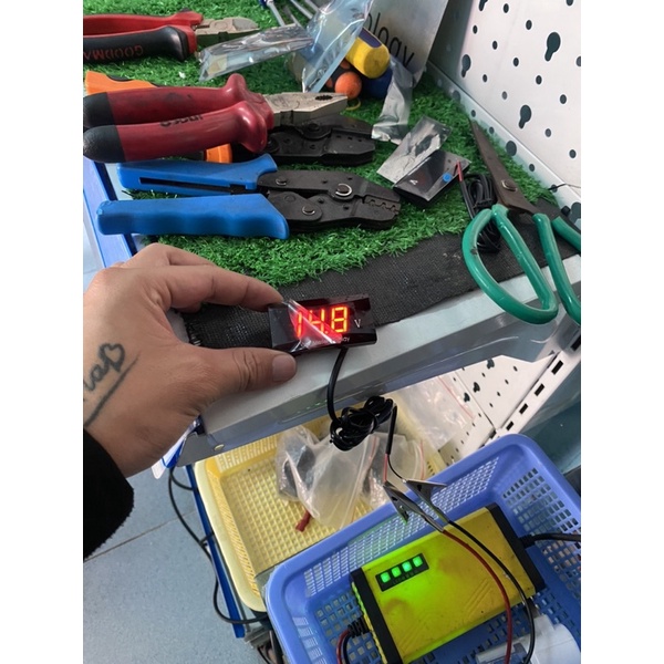 Đồng hồ báo vôn vol 12v xe máy Votl Meter Koso