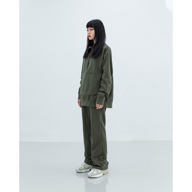 OUTBREAK - QUẦN NỈ ỐNG SUÔNG *RADE PANTS*