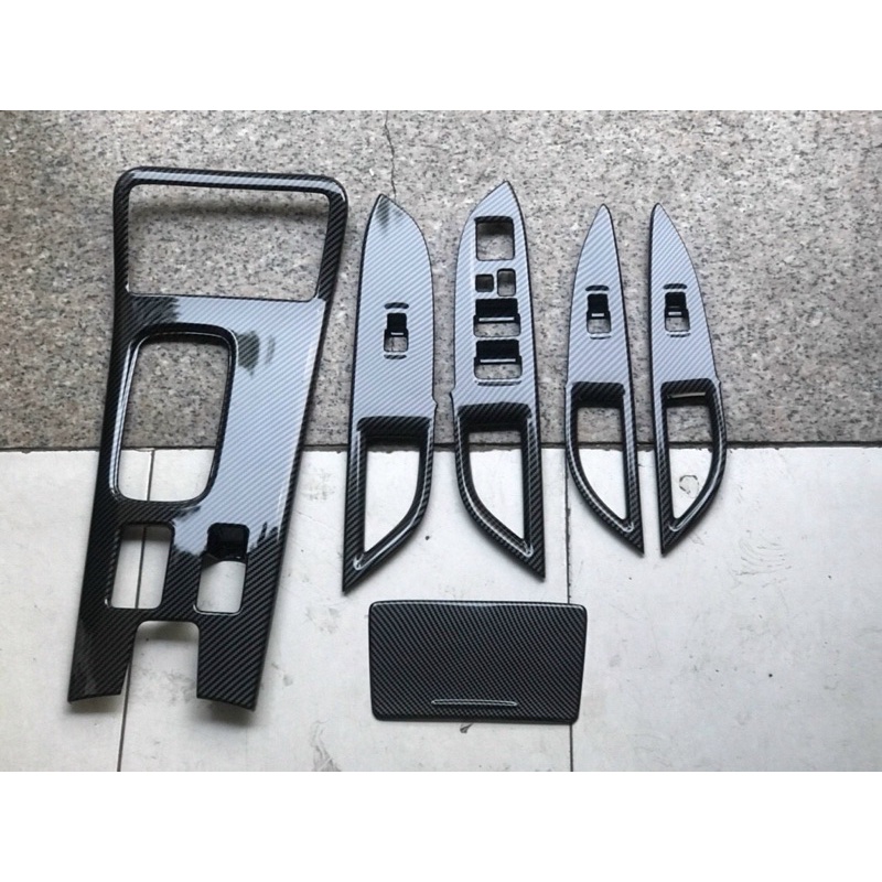 Ốp nội thất trang trí xe Mitsubishi Outlander 2022 nhựa ABS vân carbon