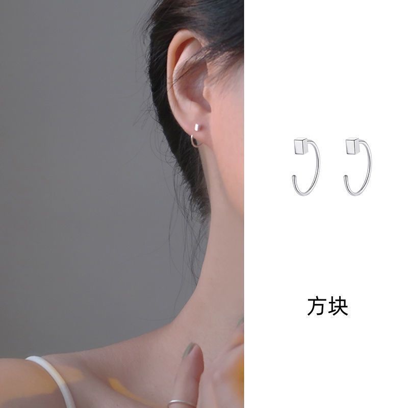 Bông Tai Hình Bướm Đơn Giản Phong Cách Hàn Quốc Không Gây Dị Ứng Thời Trang Mới Cho Nữ G113