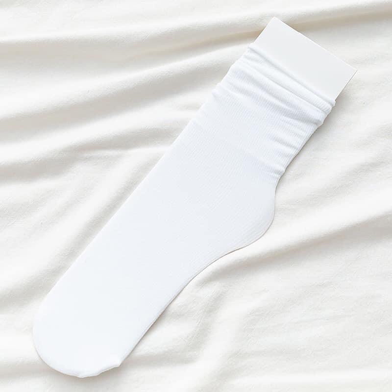 Tất lửng trơn màu nữ kết hợp giày marry jane