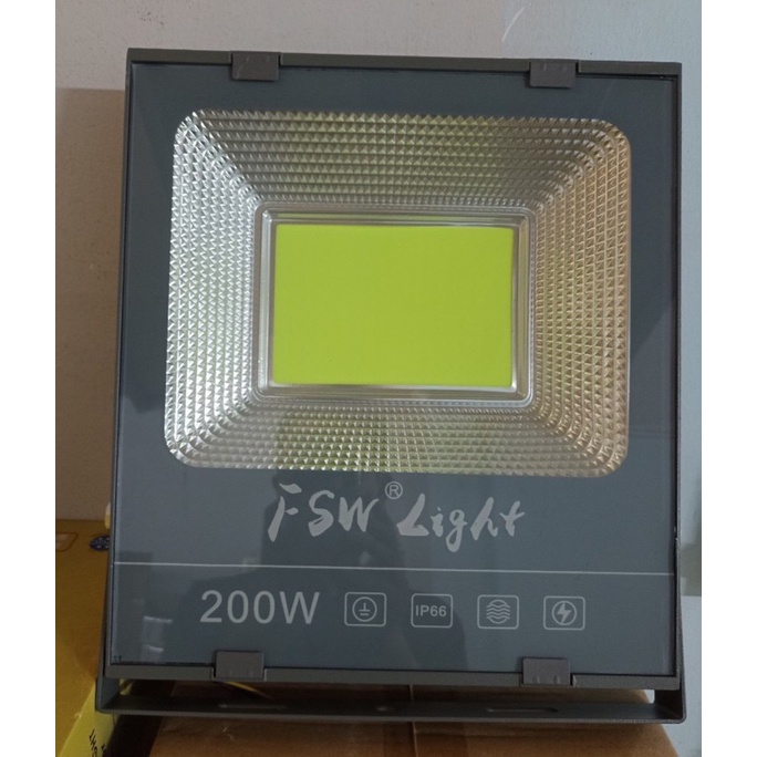 Đèn pha led ánh sáng xanh lá công suất 50W vỏ nhôm đúc dày cao cấp chuyên công trình ngoài trời chống nước ip66