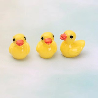 Trang trí bể cá mini vịt con nhỏ xinh