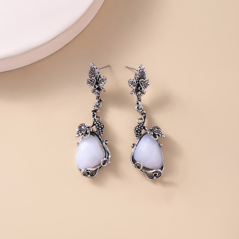 Bông Tai Dáng Dài Hình Giọt Nước Bằng Đá Trắng Chạm Khắc Họa Tiết Lá Phong Phong Cổ Điển Thời Trang Cho Nữ