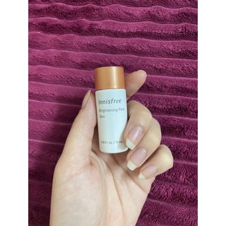 Toner dưỡng trắng sáng da innisfree