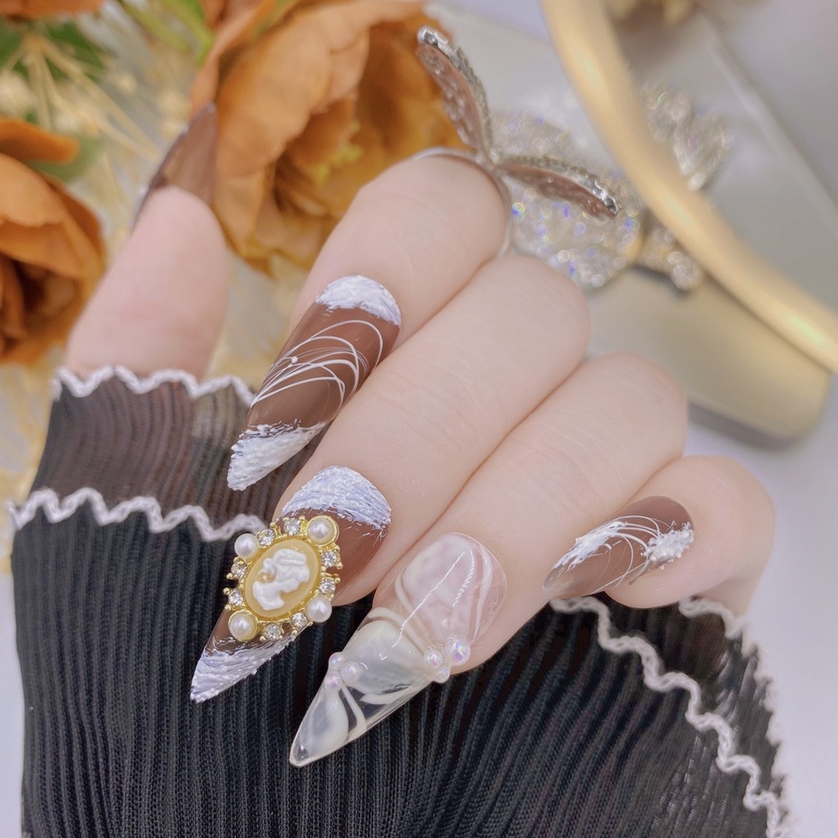 Nailbox thiết kế Móng tay giả thiết kế dài nhọn gel xi măng đính charm, tặng kèm keo dán dũa mini