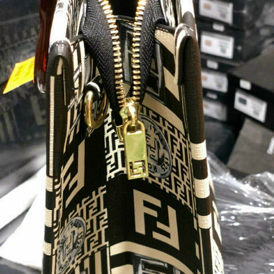 Túi Xách Nữ Công Sở Cao Cấp Sellys mã SKL260072, Túi Totte Size 33cm có dây đeo chéo