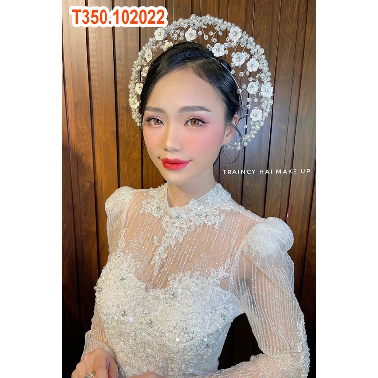 Mấn Cô Dâu lưới viền hạt trai kết hợp hoa nhí trắng