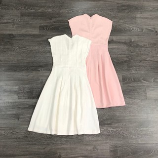 Đầm MX cổ V sát nách 3 nút
