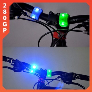 Đèn LED gắn sau xe đạp cảnh báo an toàn 5 bóng led sạc USB tiện dụng