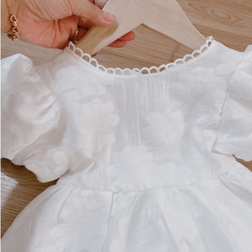 Bapbi.storeVáy Gấm Trắng Tay Bèo Phồng Công Chúa Cho Bé Gái Siêu Xinh