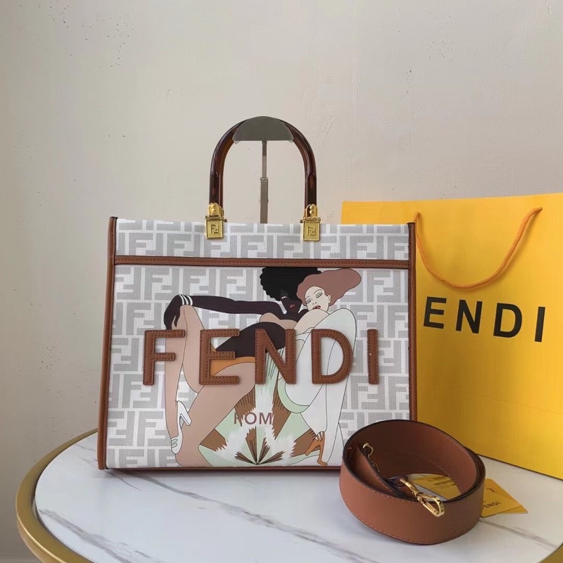 TÚI FENDI TOTE SZ33