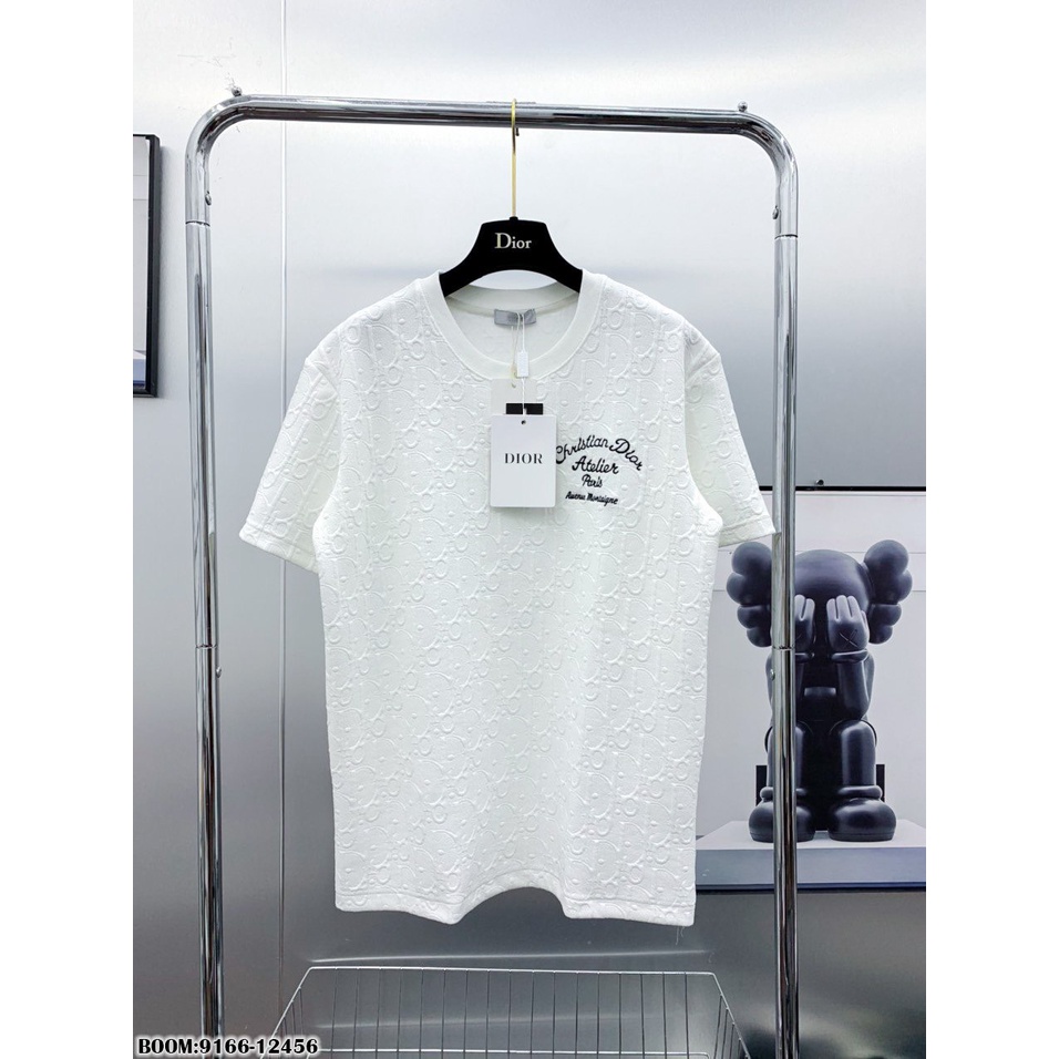 Áo Phông Nam Vân Nổi Thêu Chữ Christian Vải Mát Mịn - Áo Thun Nam DIO Vân Nổi Cao Cấp