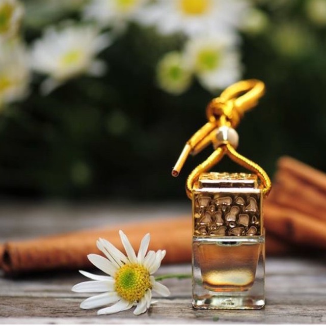 Tinh dầu Dubai treo xe ô tô treo tủ quần áo khử mùi tạo hương thơm | BigBuy360 - bigbuy360.vn