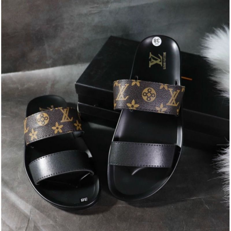 Dép Nam Thiết Kế Đa Dạng