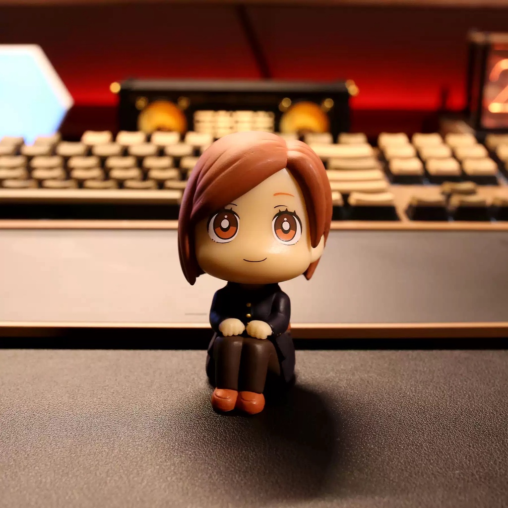 MÔ HÌNH CHIBI NGỒI ANIME SIÊU DỄ THƯƠNG TRANG TRÍ CAO 9CM