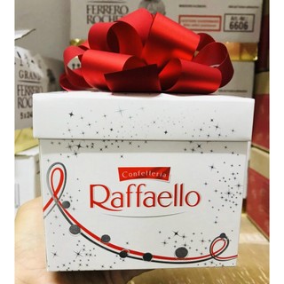 CHCHOCOLATE HẠNH NHÂN BỌC DỪA- HỘP NƠ 300GRAM FERRERO RAFFAELLO ALMOND COCONUT