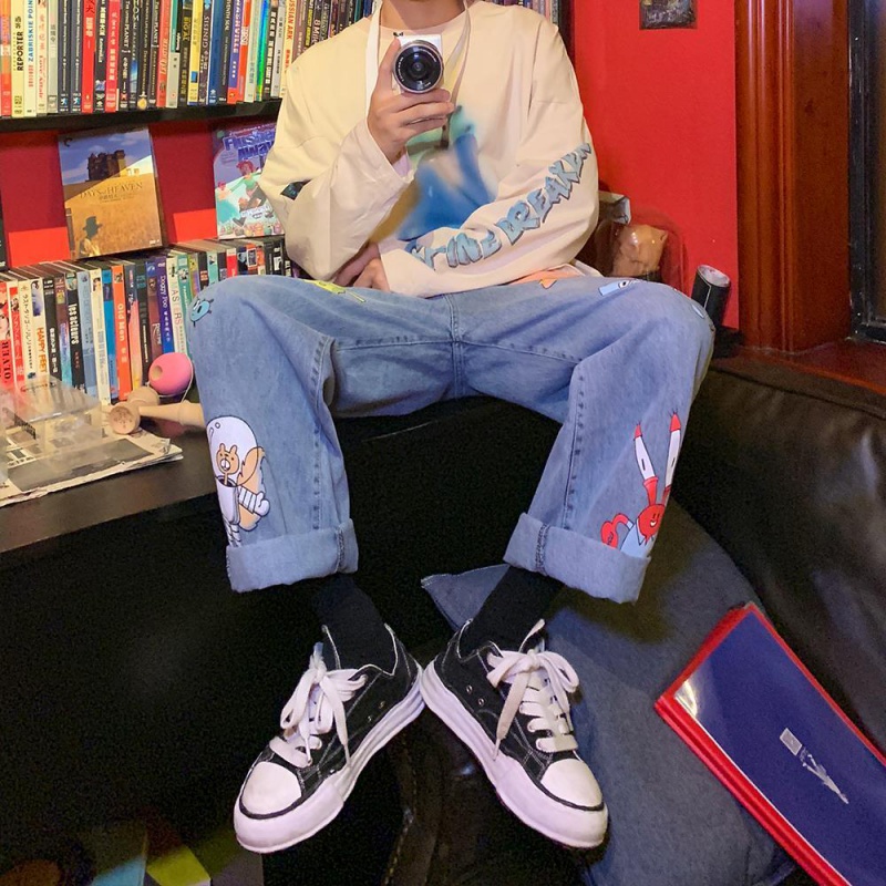 Quần Jean Dài Dáng Rộng In Họa Tiết Hoạt Hình Phong Cách Hàn Quốc Thời Trang Mùa Xuân Cho Nam