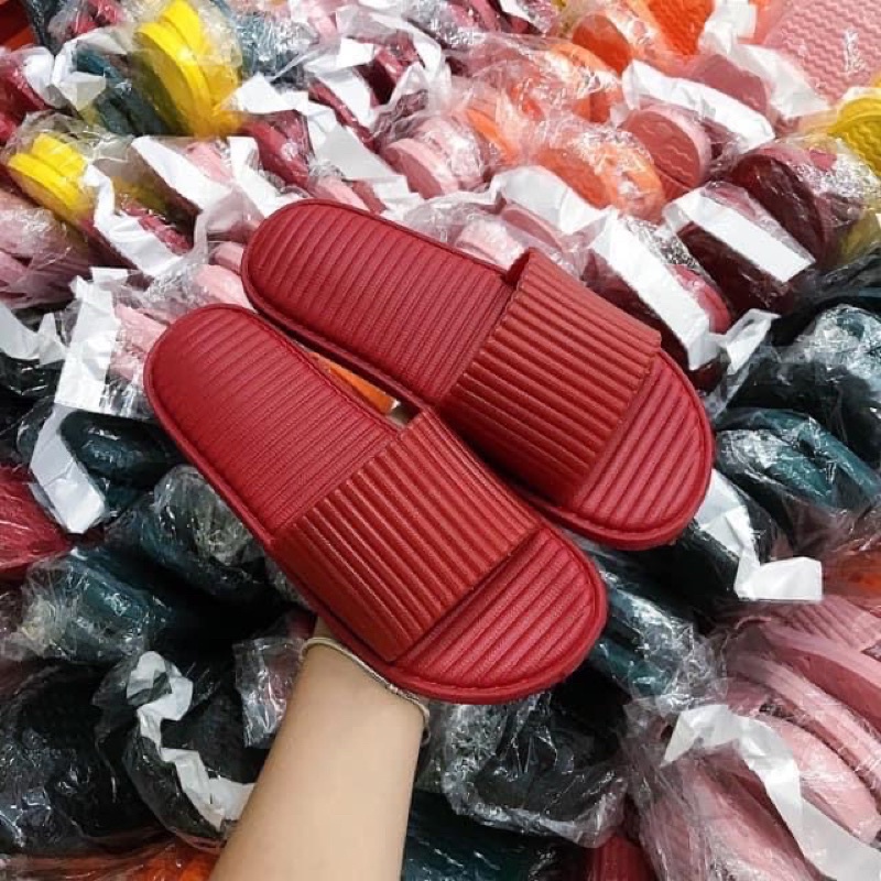 Dép nhựa quai ngang