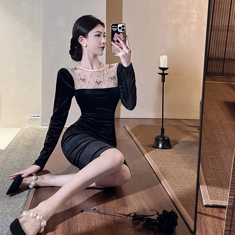 Áo Nữ Tay Dài Đính Nơ Thời Trang Quyến Rũ