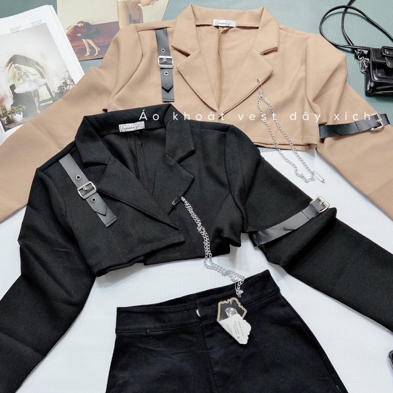 Áo khoác vest croptop tay dài kèm dây xích