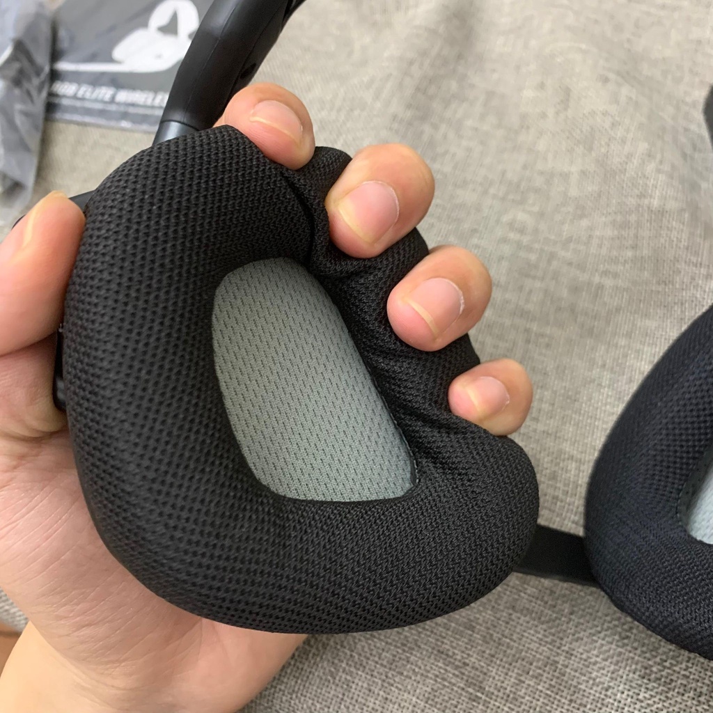 Tai nghe chơi game không dây Corsair VOID RGB ELITE 7.1 Carbon - Tai Nghe Chính Hãng