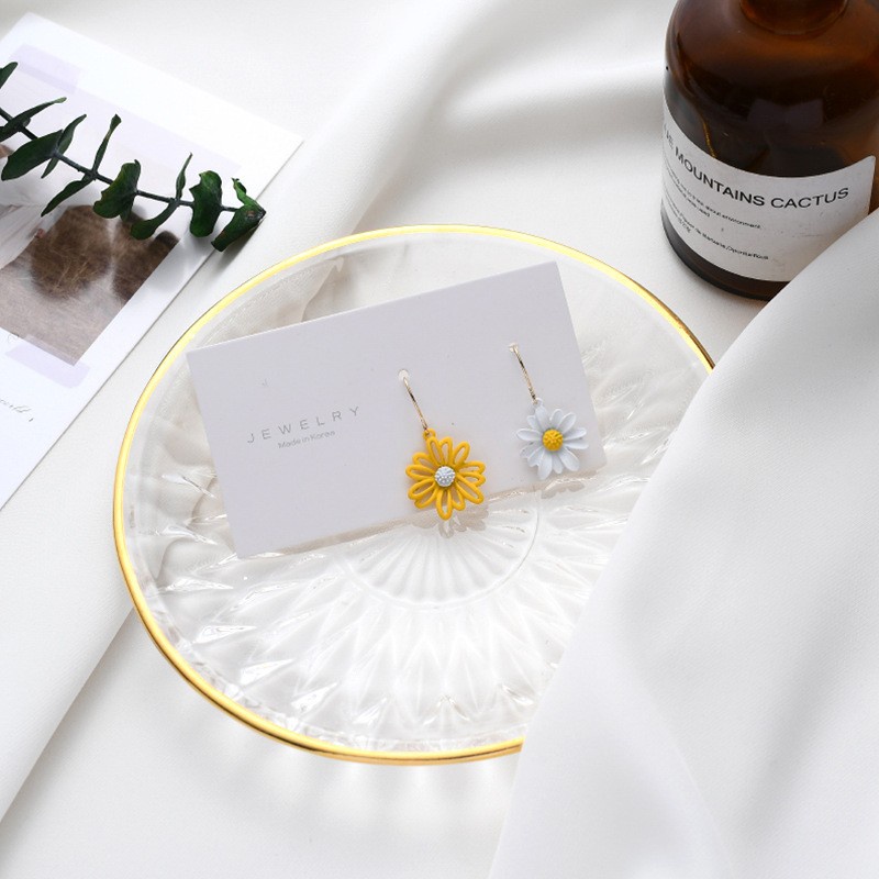 Bông Tai Tua Rua Dáng Dài Họa Tiết Hình Học Màu Vàng Thời Trang Hàn Quốc 2022