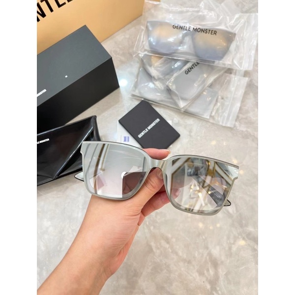 Kính tráng gương màu bạc độc