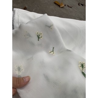 Vải tơ xước thêu hoa cẩm tú màu trắng