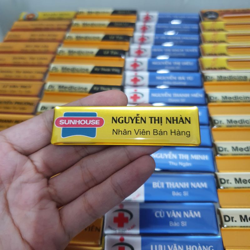 Bảng tên nhân viên- Cố định tên