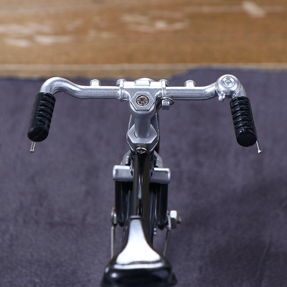 Đồ trang trí Xe Đạp Mini Bằng Kim Loại Tỉ Lệ 1: 10 Dùng Để Trang Trí Nhà Búp Bê