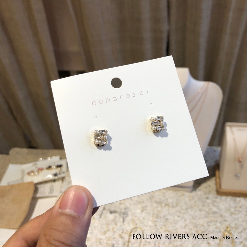 Hàn Quốc Dongdaemun I Khuyên Tai Đính Ngọc Trai Hình Vuông Nhỏ Tinh Tế Lấp Lánh