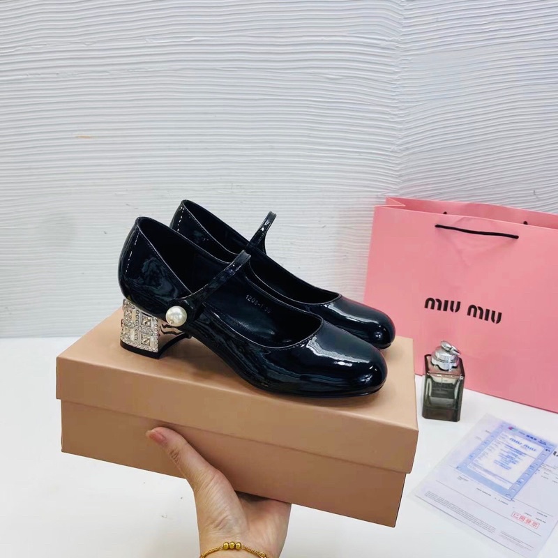 Giày nữ da bóng quai gắn hạt ngọc gót bạc Nguyên hộp hãng cao cấp