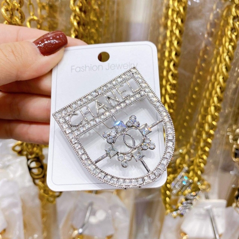 Các mẫu ghim cài áo hot, cao cấp thời trang