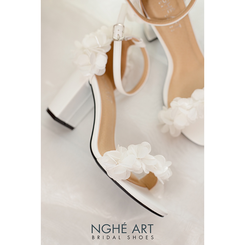 Giày cưới Nghé Art sandal trắng hoa voan 193