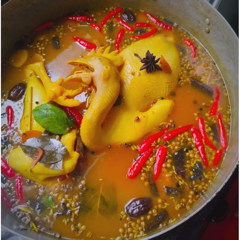 Gà ủ muối nguyên con có đầu giá sỉ